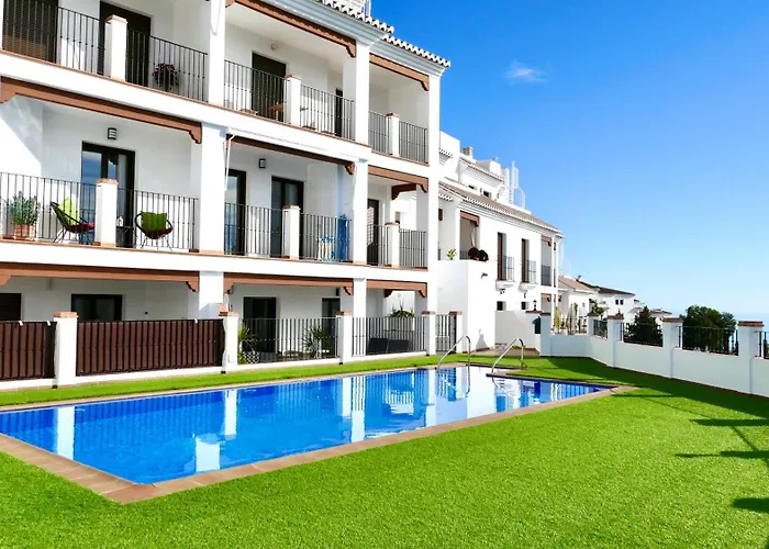 Casita Frigiliana - Stunning New Apartment With Views With Private Parking Space