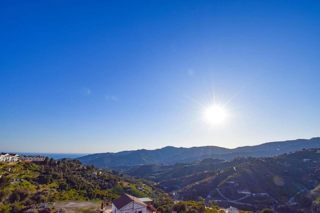 Apartment Casita - Stunning New With Views With Private Parking Space Frigiliana